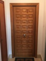 Puerta acorazada en grado RC4 con 25 cuadros