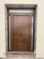 puerta acorazada foliada en pvc color nogal
